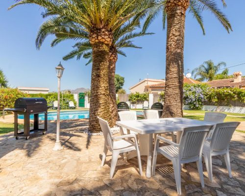 bf_MZ0PTTY9_IFU5DtffbvAe2I0NmsMKM6x6Ks7ewH8_3000x